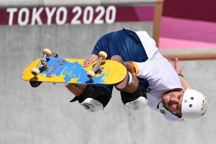 Medalhista de prata em Tokyo 2020, Pedro Barros comemora 10 anos de Layback. Créditos: Divulgação