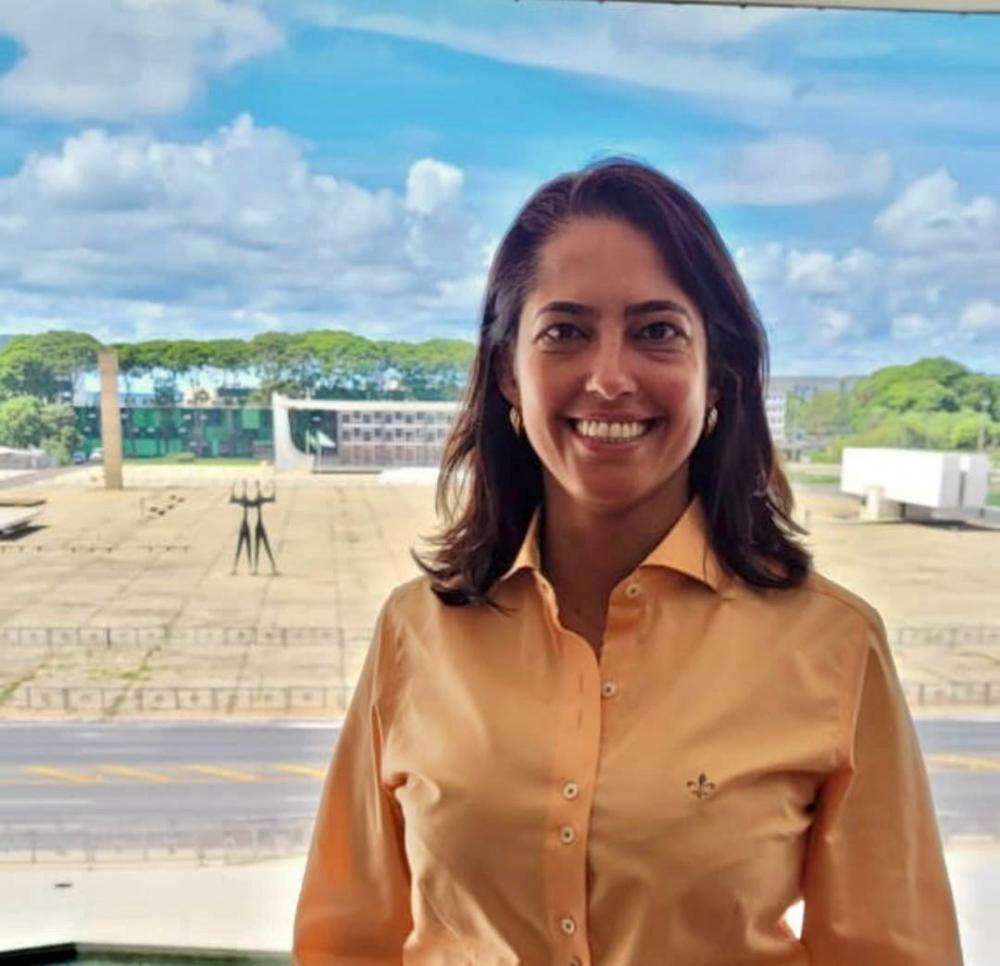 Maria Caroline é formada em Ciência Política pela UnB, com mestrado em Economia e especialização em Direito Público Foto: Divulgação