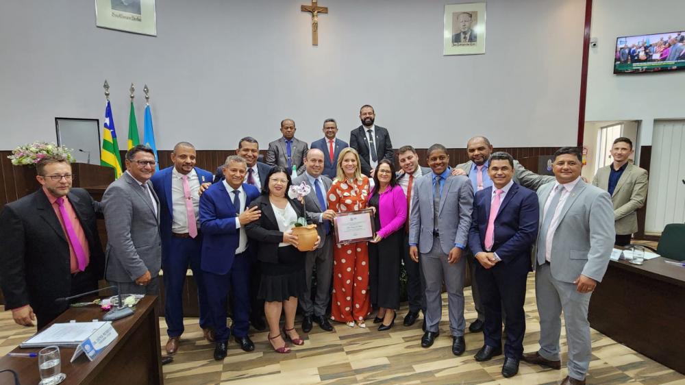 Sessão Solene recebeu centenas de mulheres da cidade Foto: Graciliano Candido